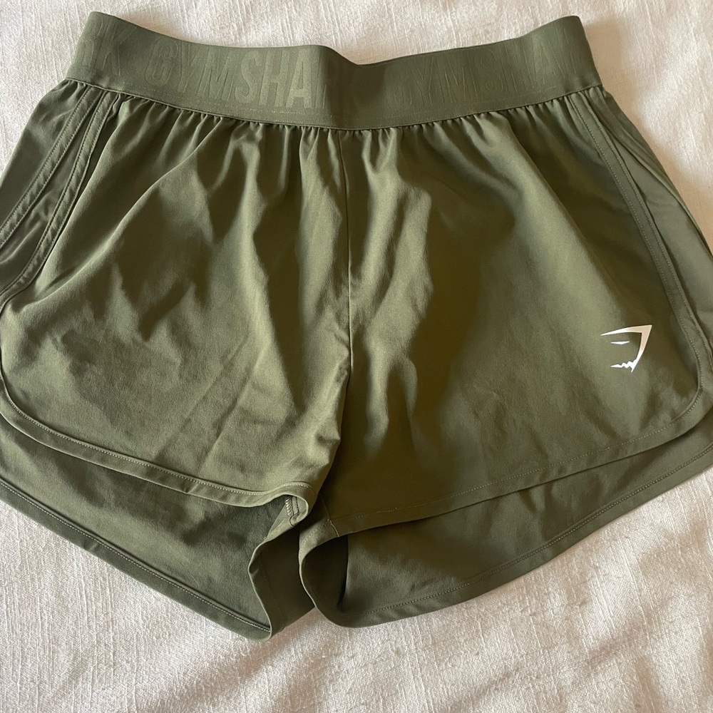 Gymshark Training Loose Shorts-Olive Green!